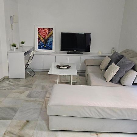 Wish Suite Feria De Sevilla Exterior photo